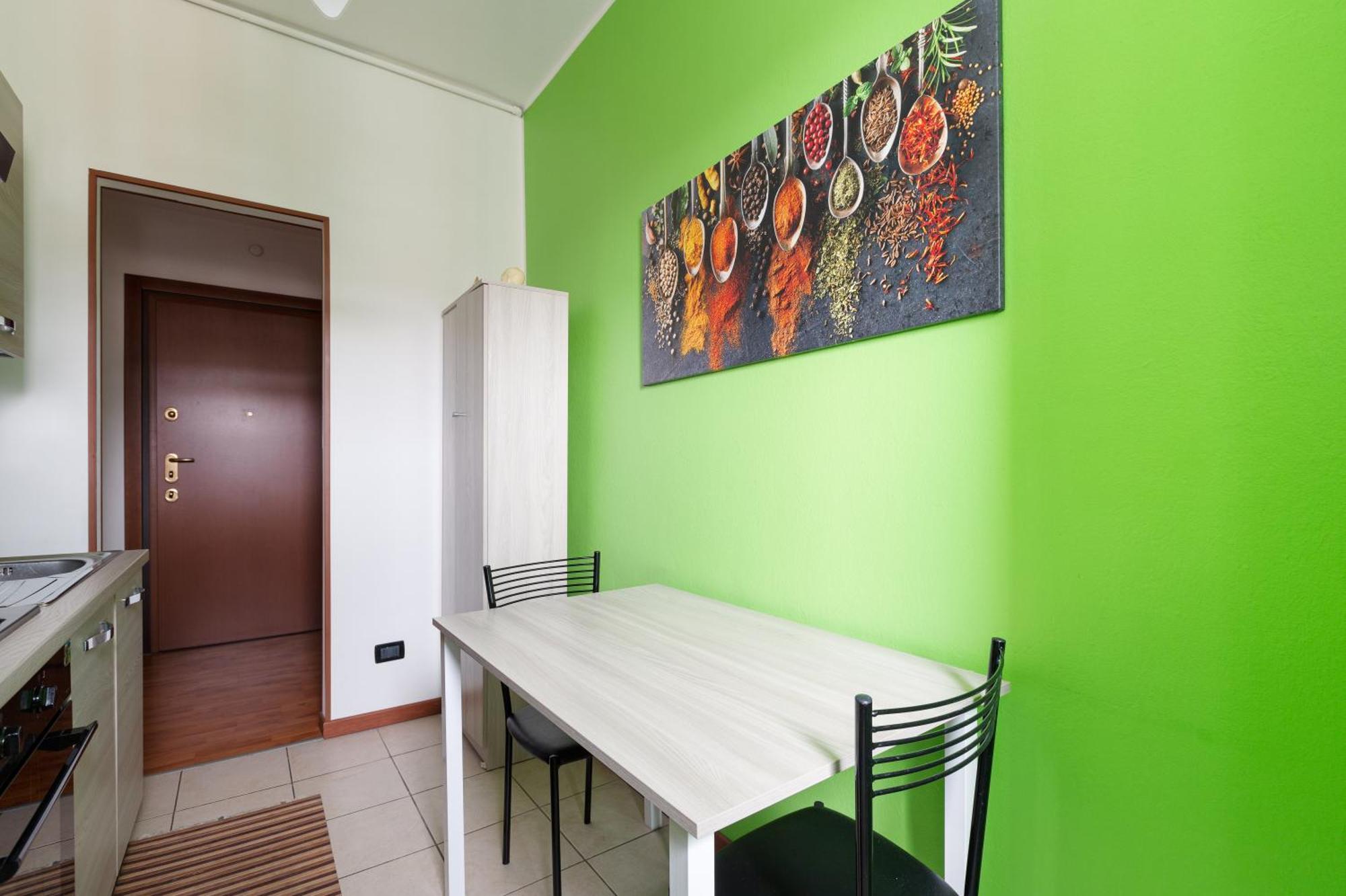 Cosy Milano- Bisceglie M1 * Milan